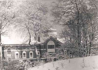 Mearnskirk in the snow, 1950